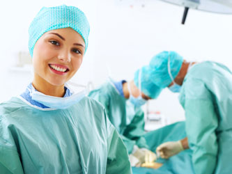 Plastischer Chirurg - Operation - Ästhetische Chirurgie